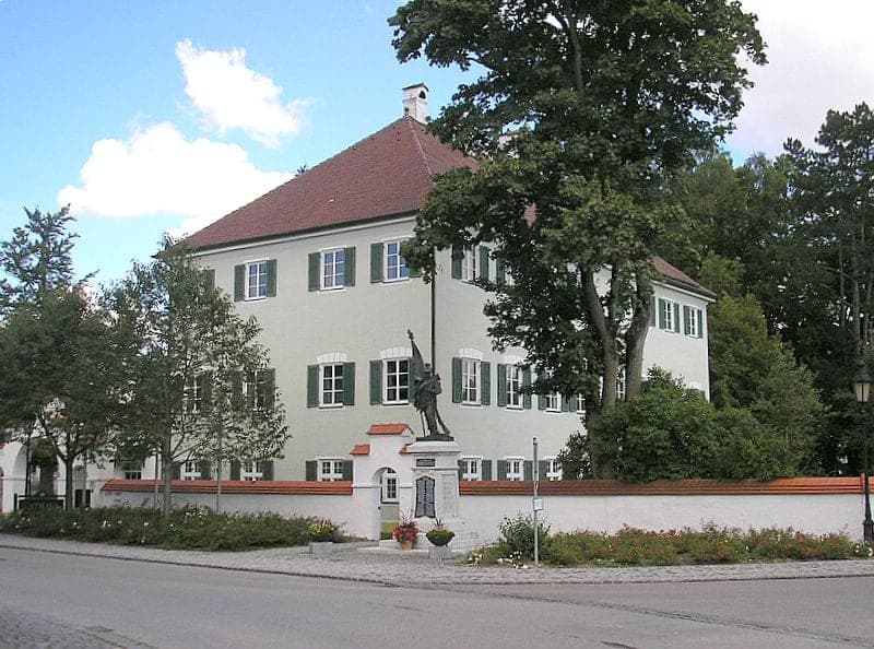 Schloss Windach in Oberbayern, Gesamtansicht.